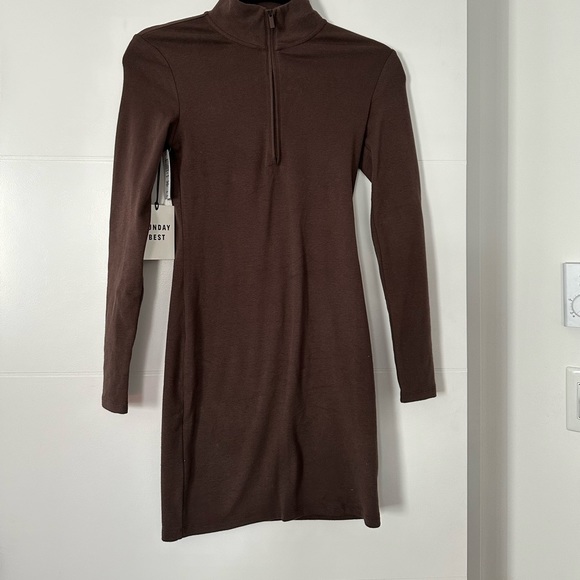 NWT aritzia half zip dress - Picture 4 of 5